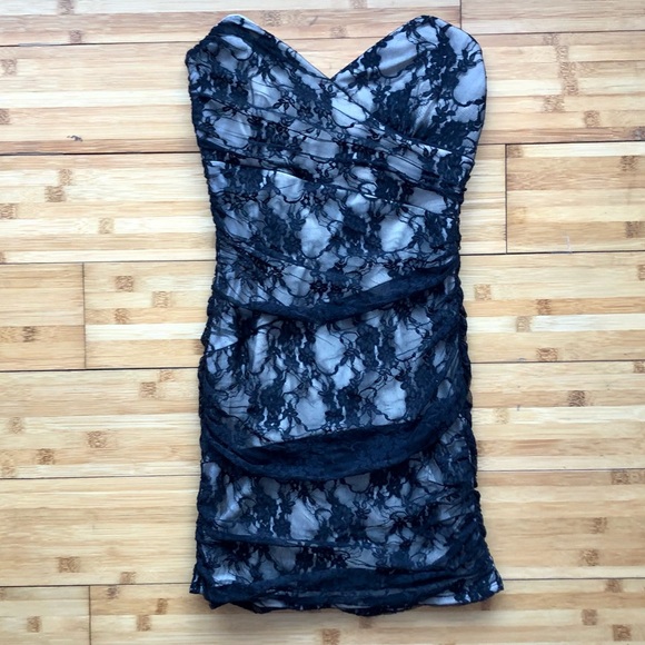Windsor Black Lace Sweetheart Strapless Mini Dress - Picture 4 of 5